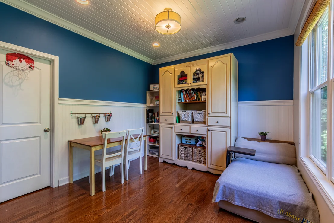 Photo of 4040 River Ridge Lane