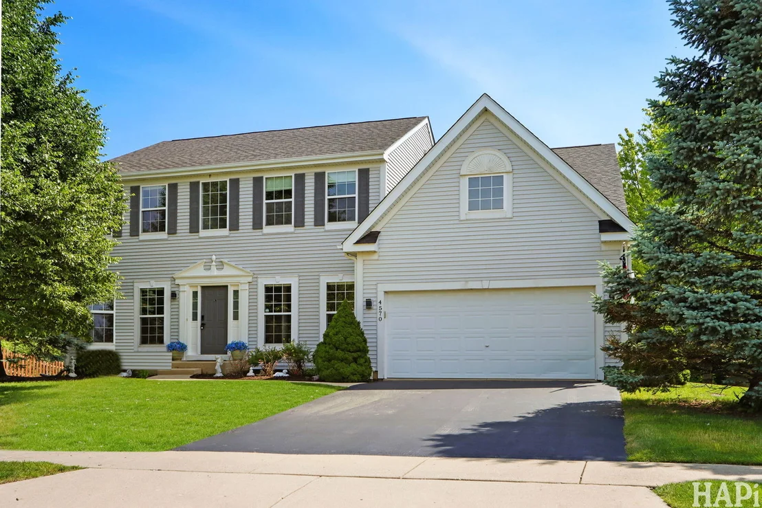 Photo of 4570 Loyola Drive