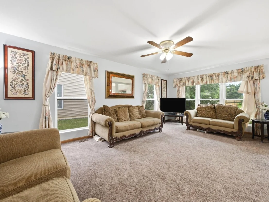 Photo of 601 Greystone Lane