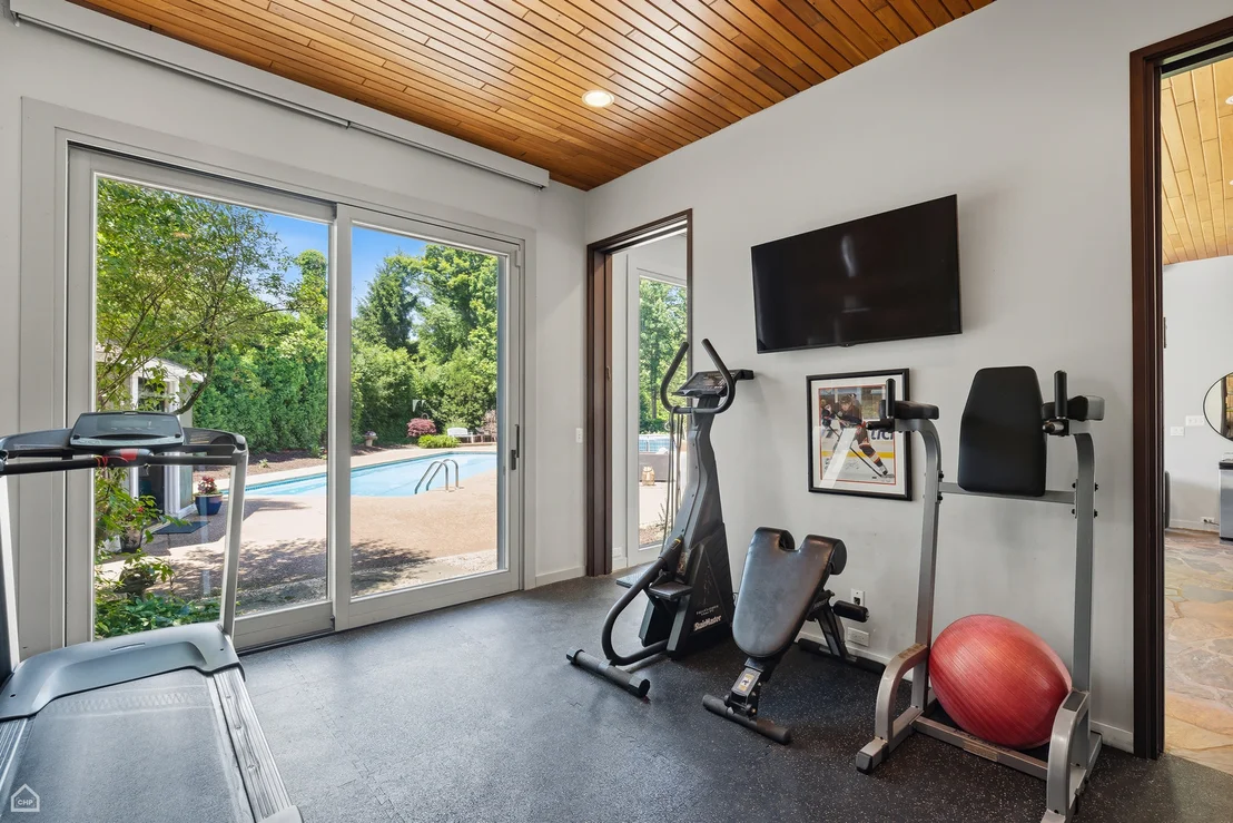 Photo of 1540 Grant Road