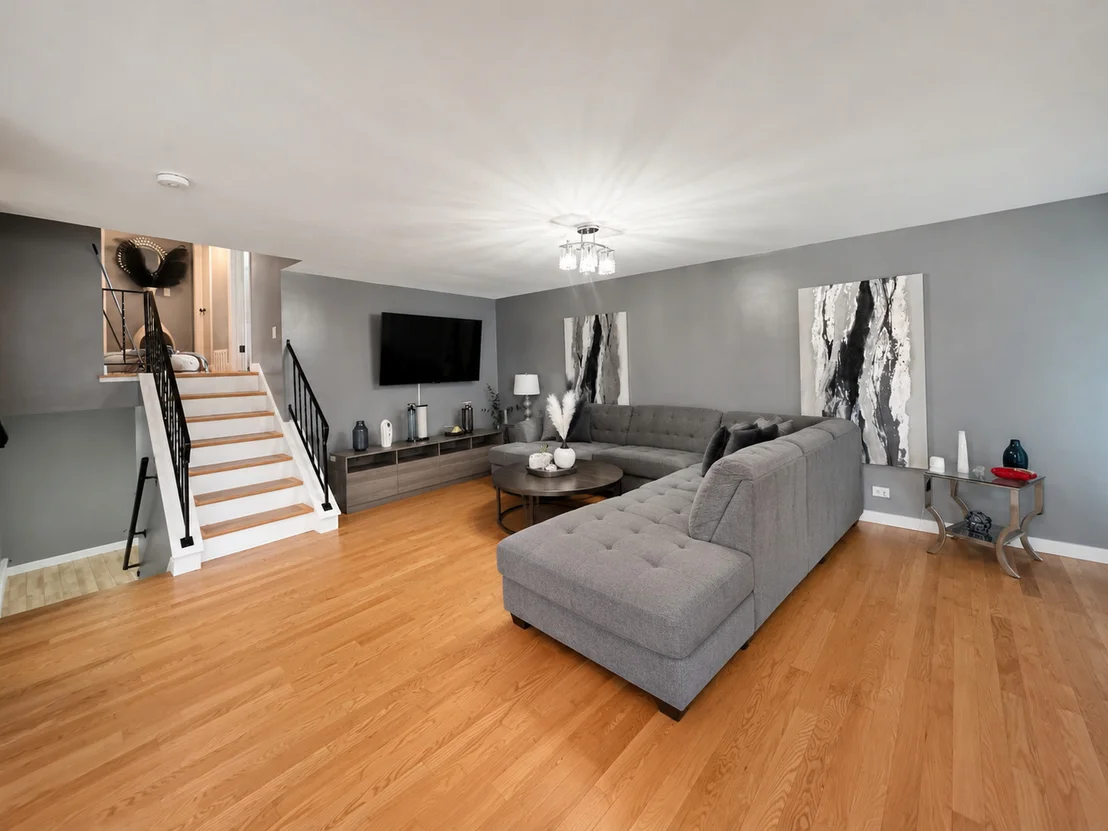 Photo of 625 Devonshire Drive