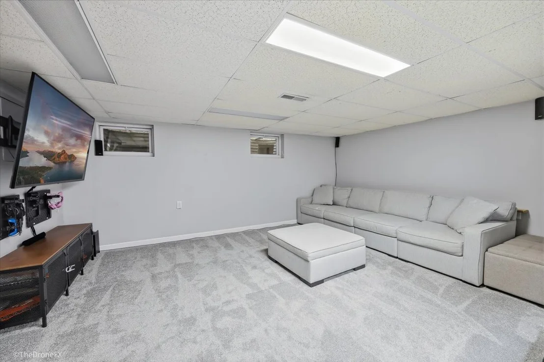 Photo of 25W767 Menomini Drive