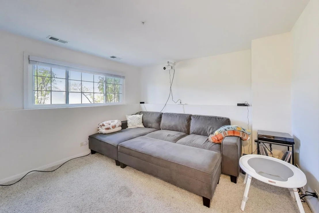 Photo of 1612 Fox Run Drive