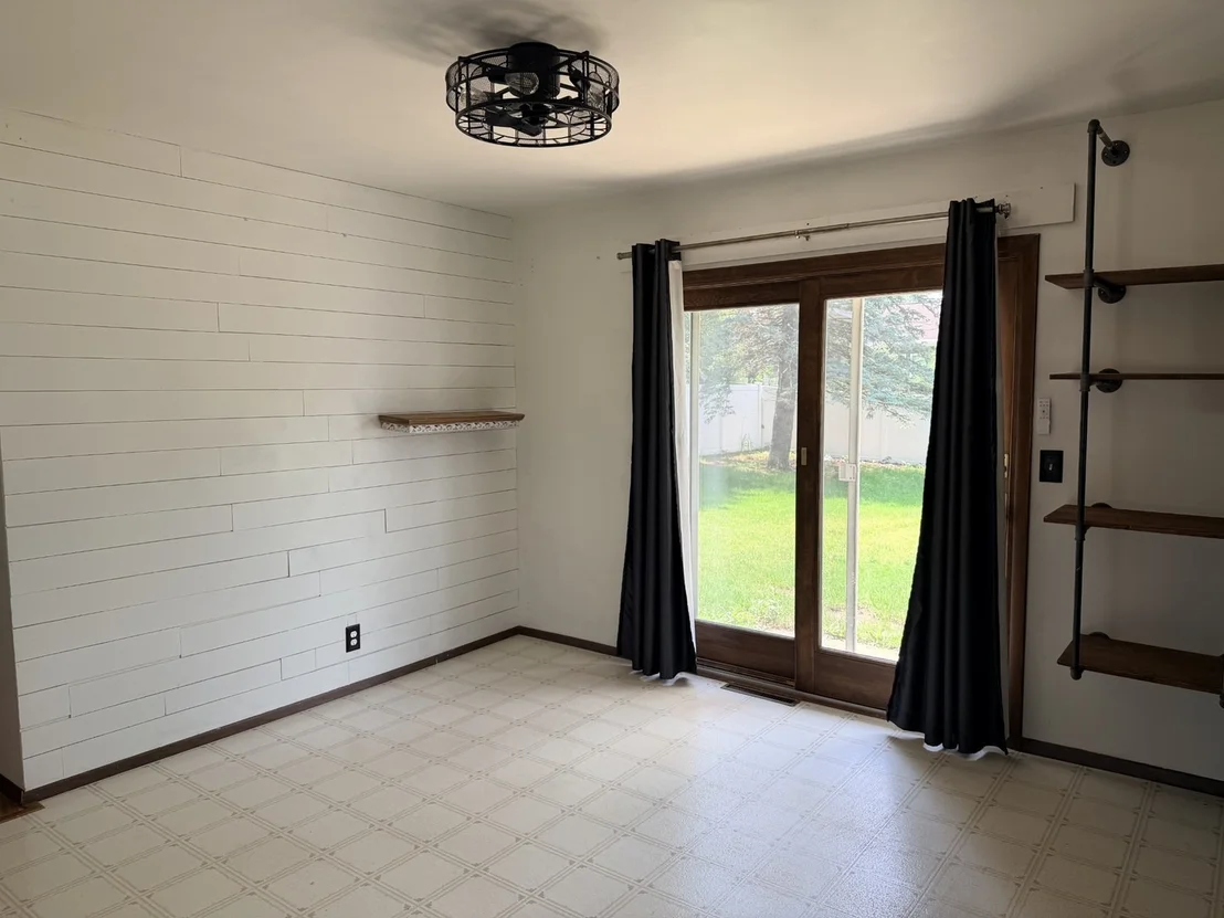Photo of 833 King Arthur Lane