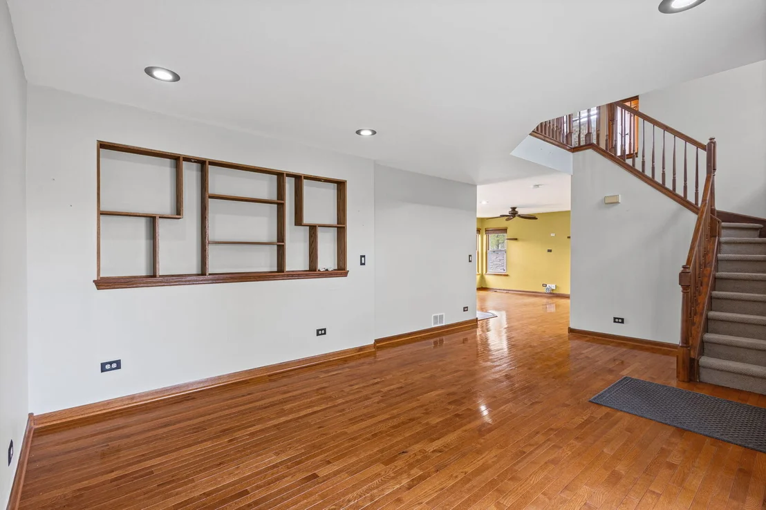 Photo of 698 Juli Drive