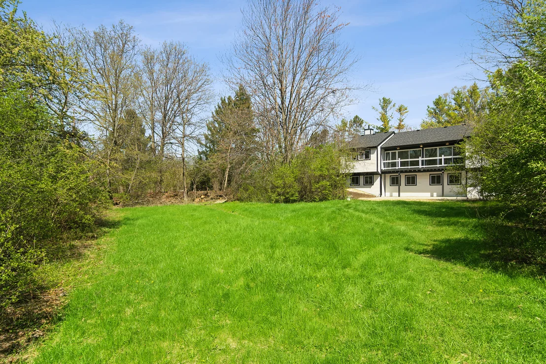 Photo of 6739 Lakeridge Drive