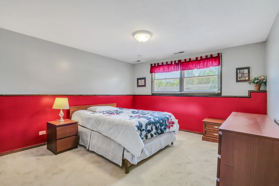 Photo of 471 Linden Lane
