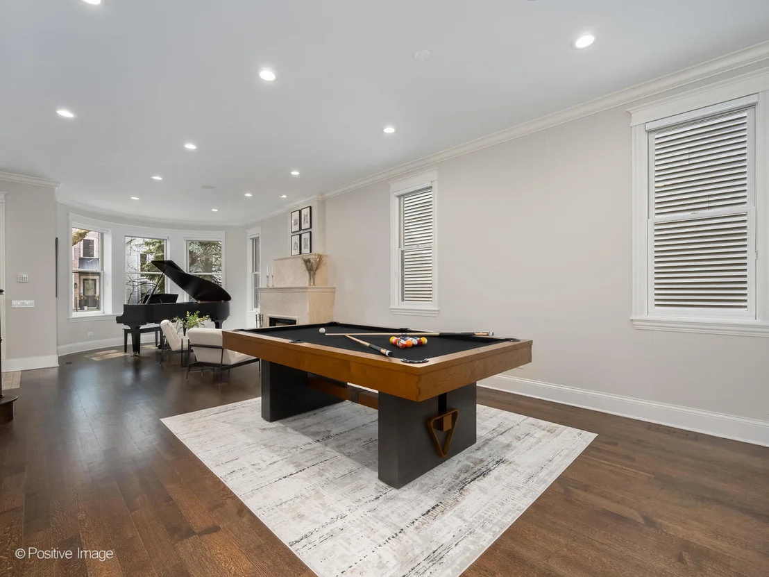 Photo of 1532 W Wolfram Street