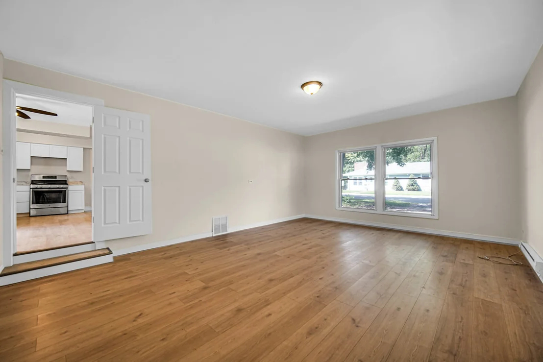 Photo of 16801 Head Avenue
