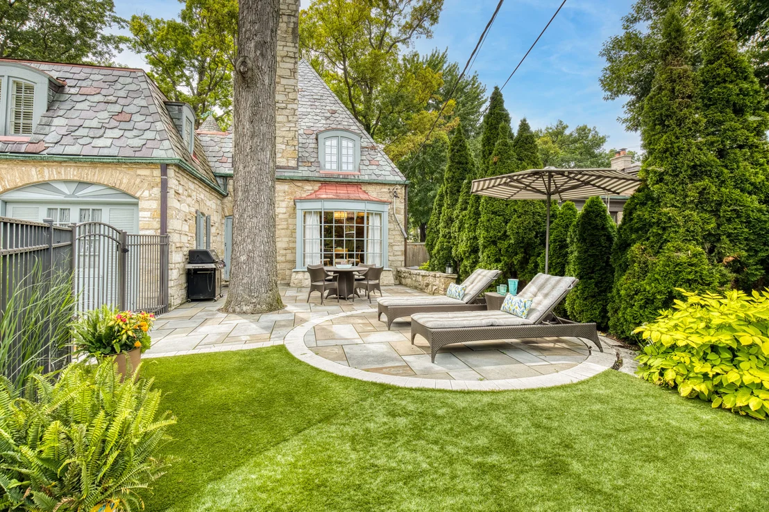 Photo of 1339 Forest Avenue