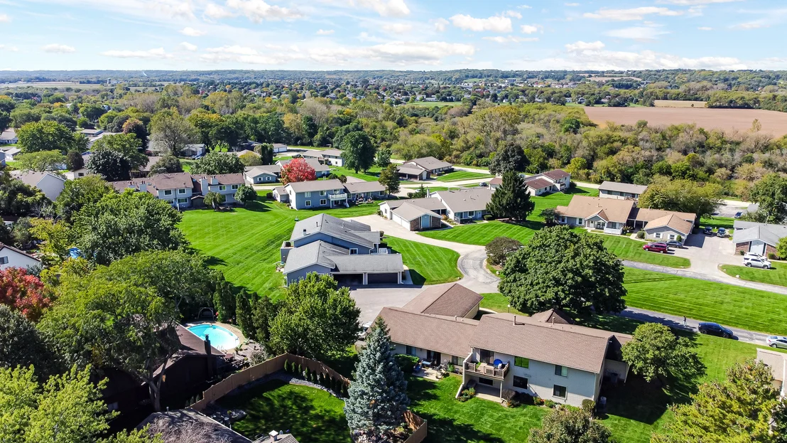 Photo of Unit D at 602 Devonshire Court