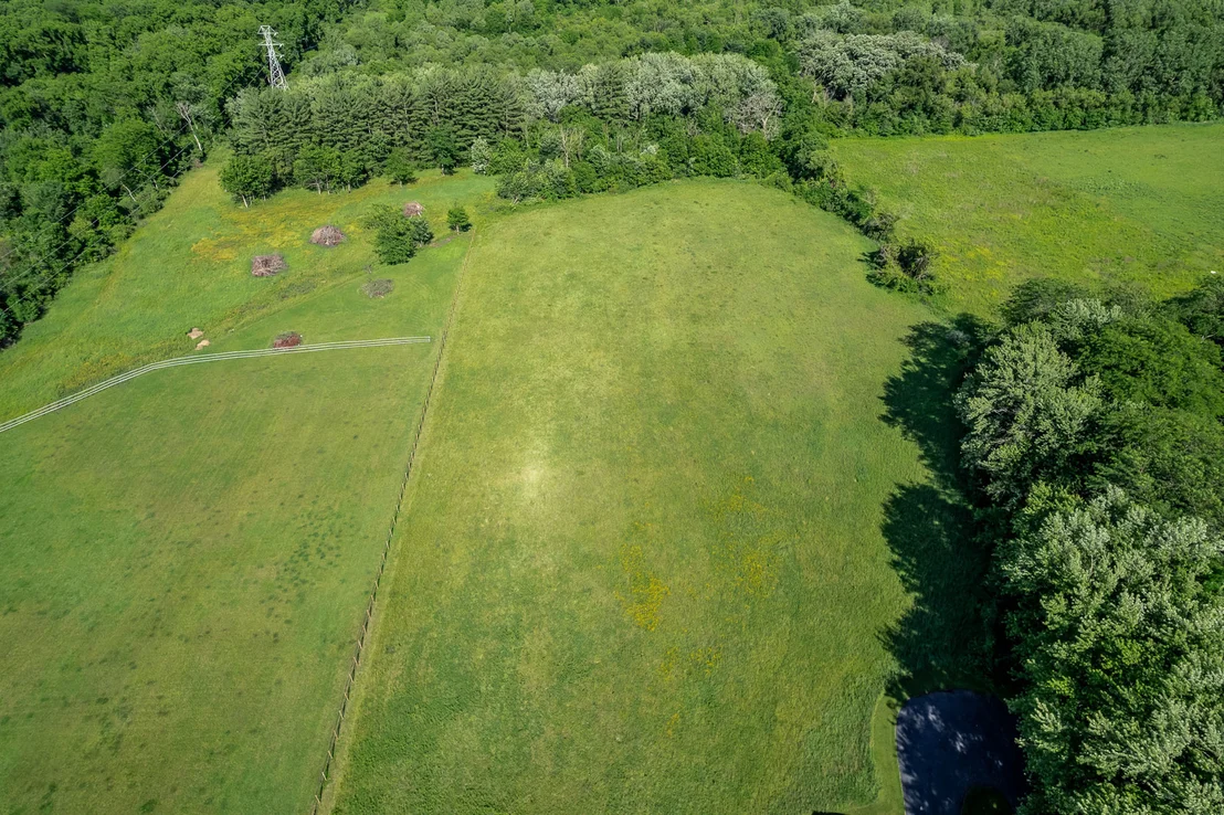 Photo of 7889 Shaw Road