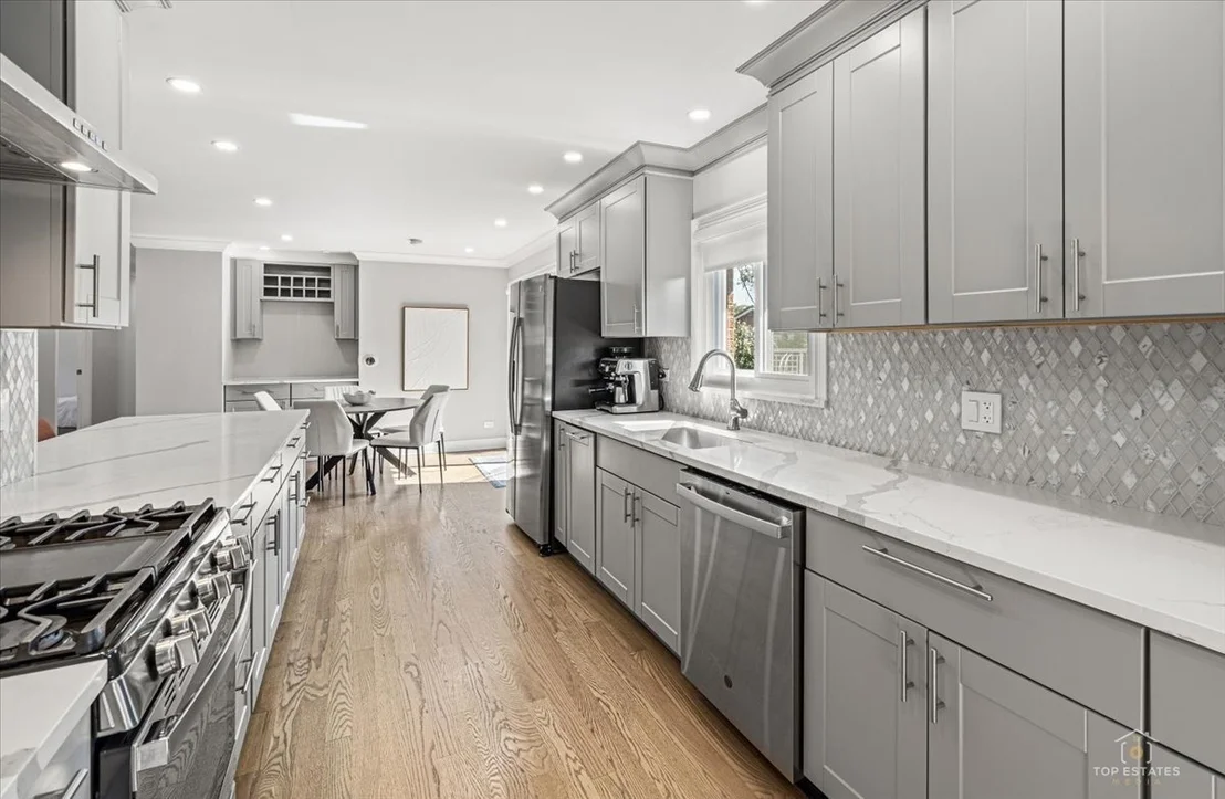 Photo of 875 Horne Terrace