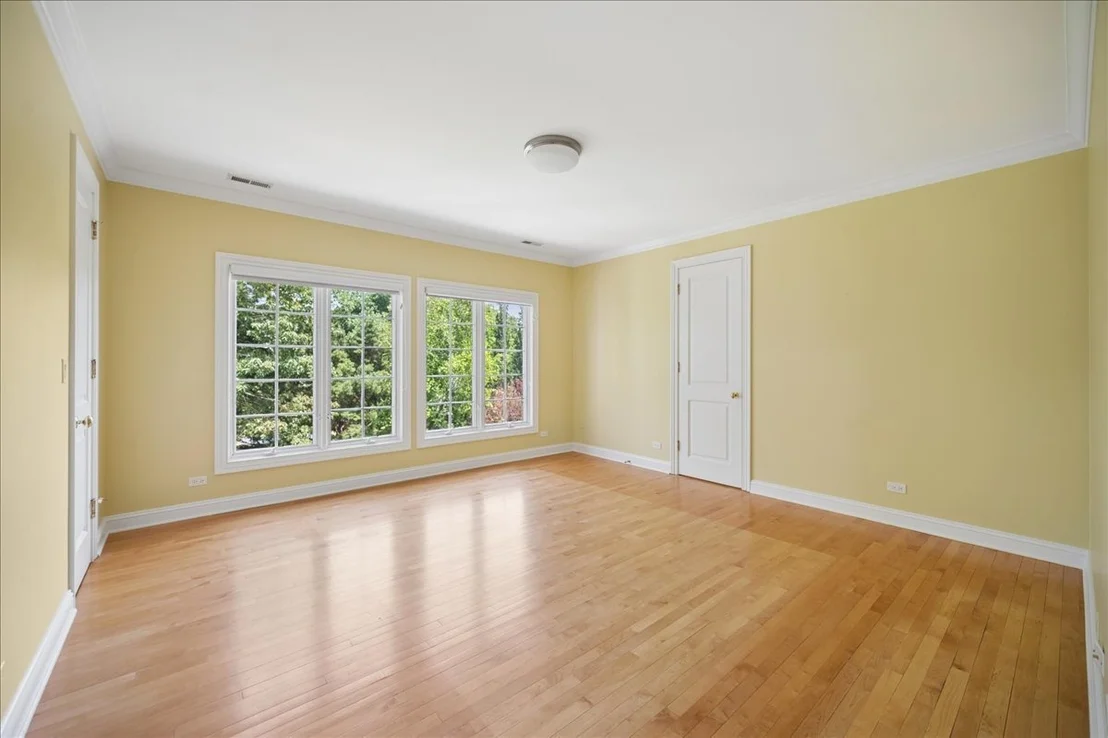 Photo of 621 Sheridan Road