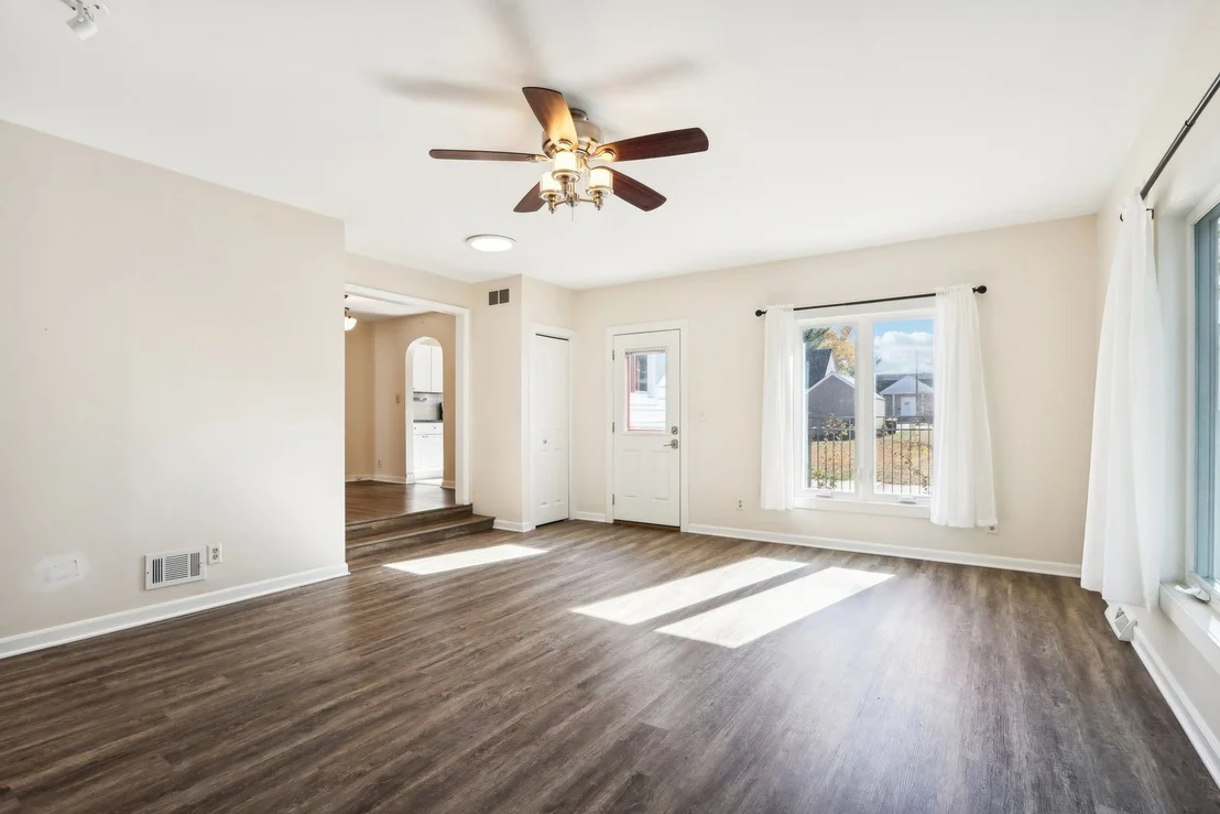 Photo of 420 Willow Road