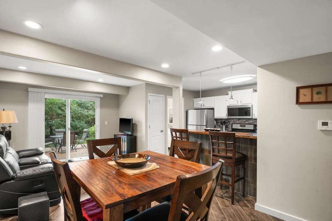Photo of 13 Dumbarton Oaks Place