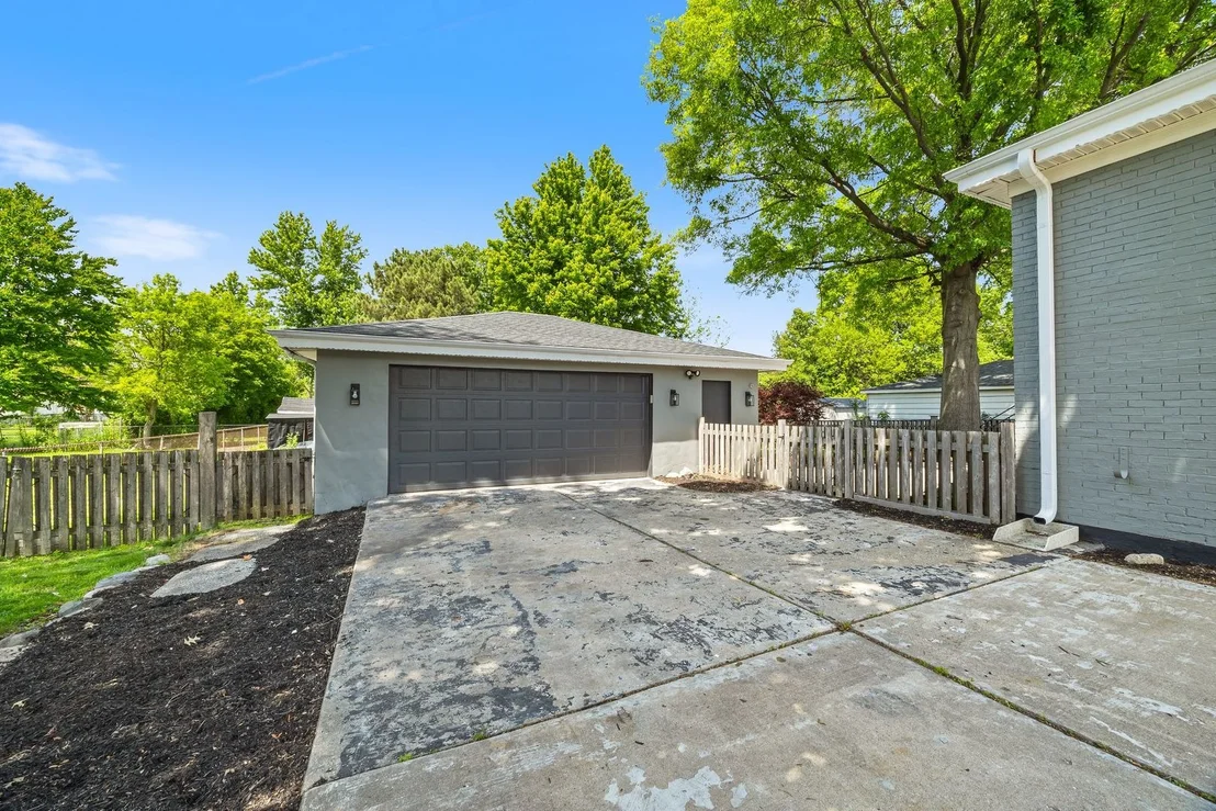 Photo of 564 W Harrison Road