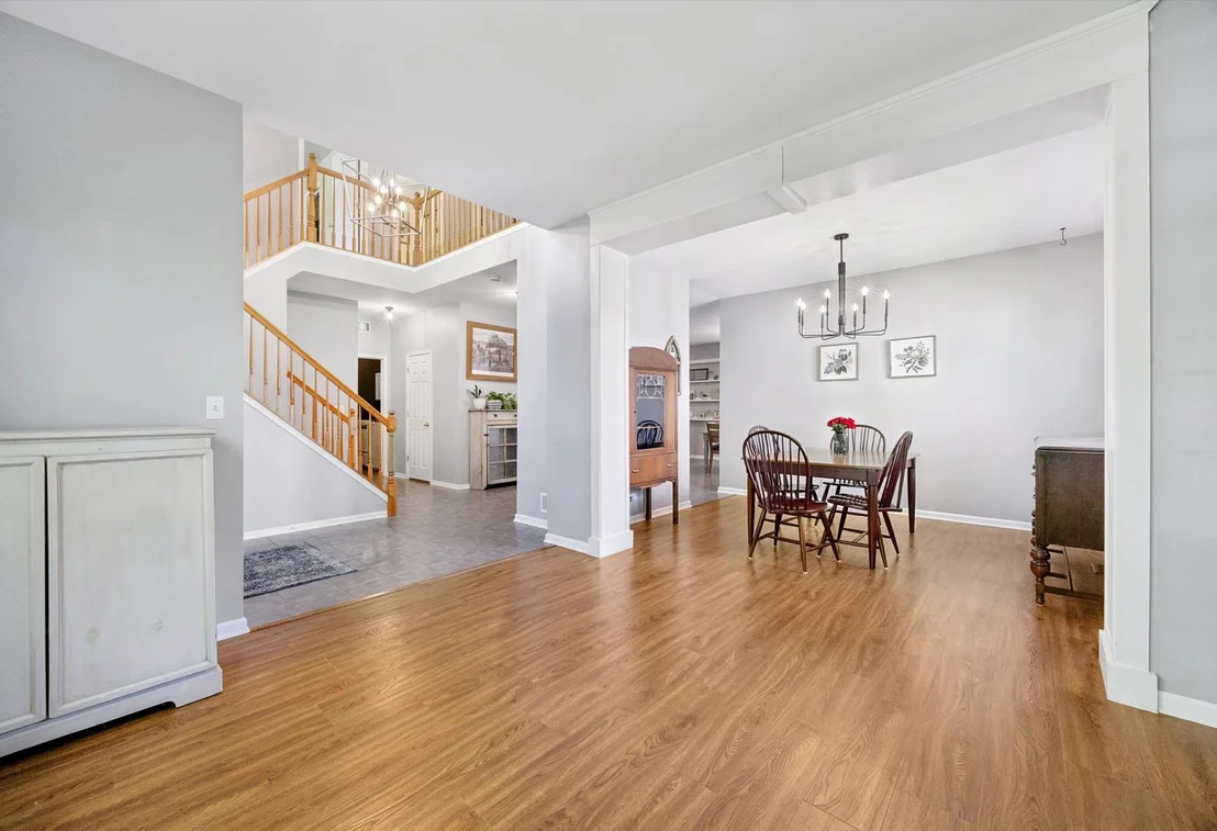 Photo of 1562 Glenside Drive