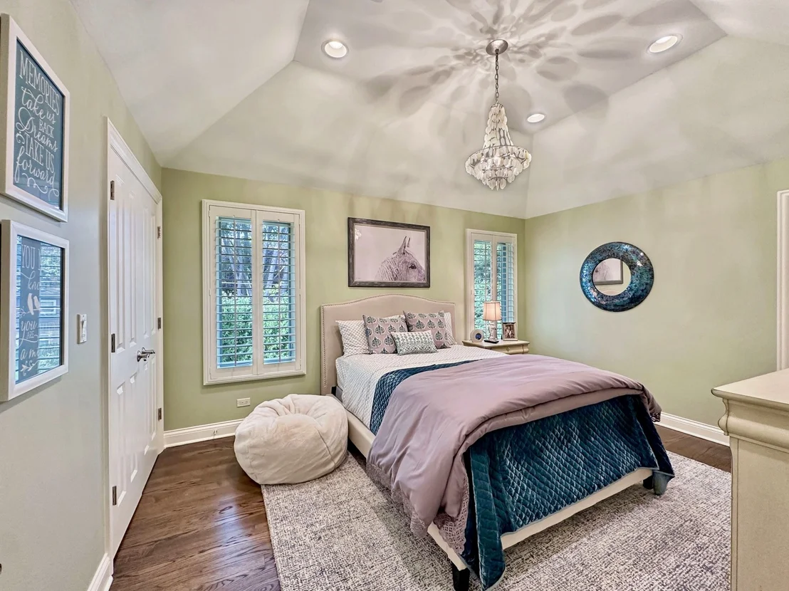 Photo of 676 Deerpath Drive
