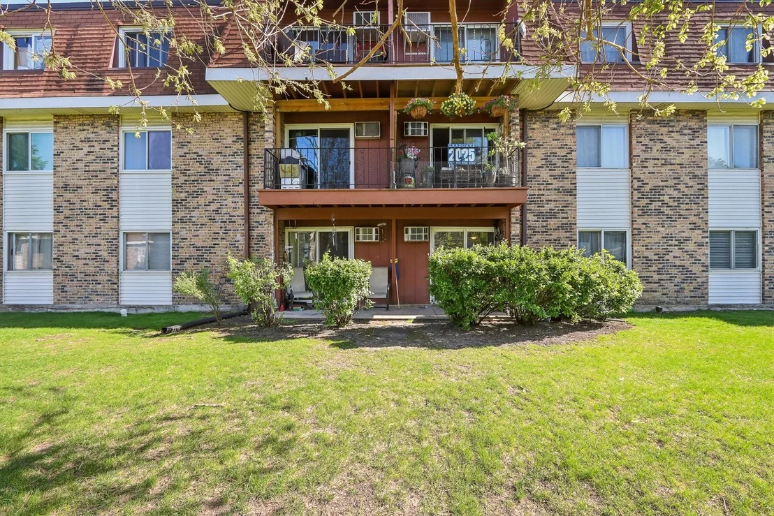 Photo of Unit 103 at 600 MESA Drive