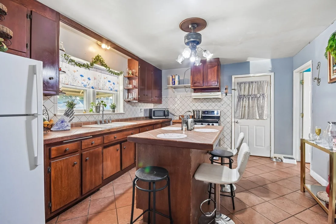 Photo of 3458 W 72nd Place