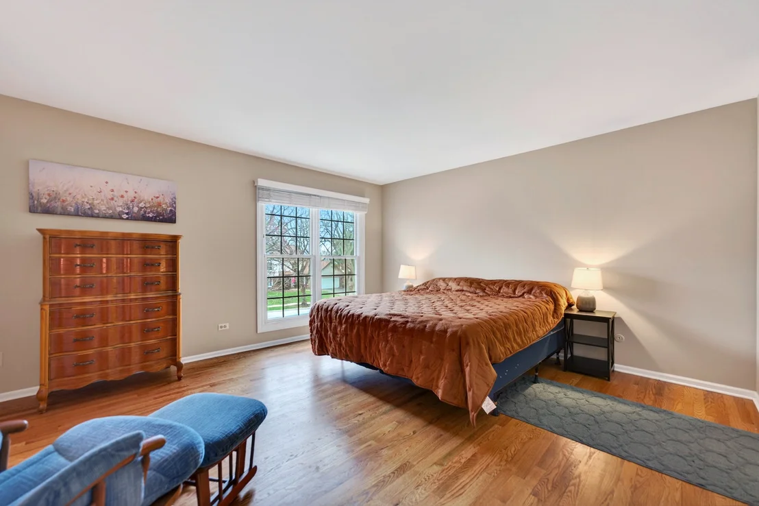 Photo of 1122 Creekside Drive