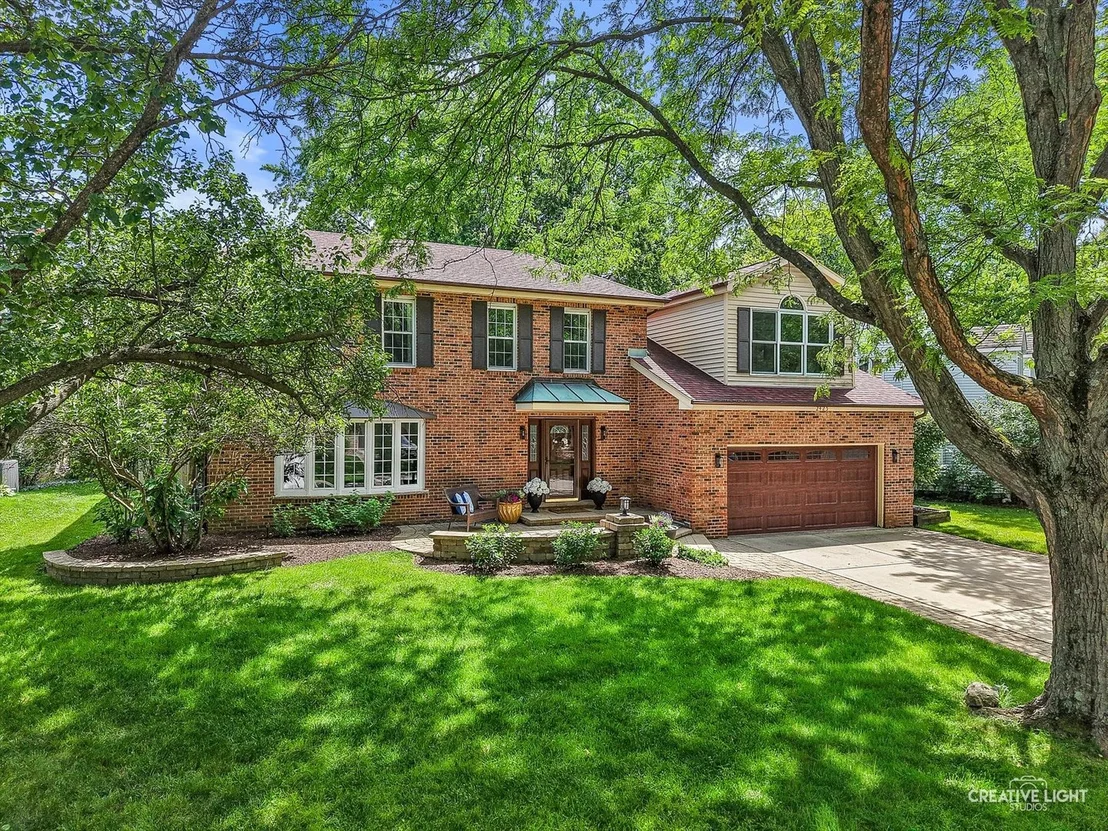 Photo of 2425 Tanglewood Drive