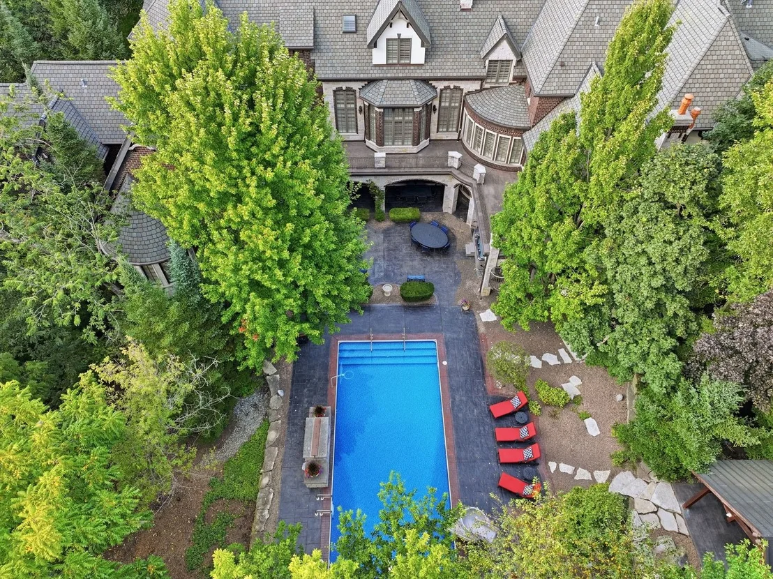 Photo of 501 Chatfield Road