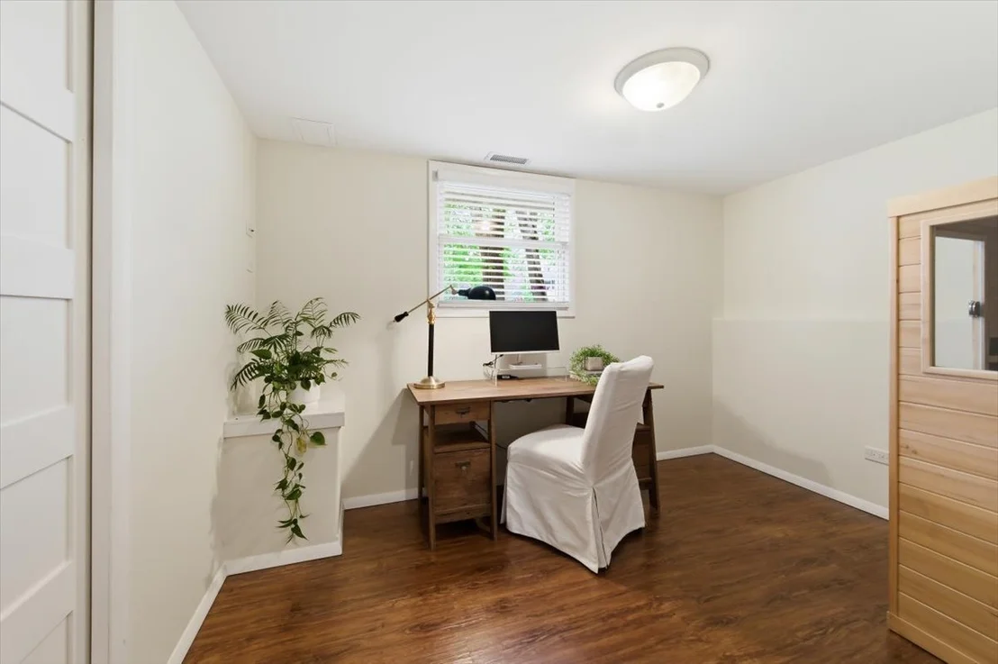 Photo of 836 Longmeadow Drive
