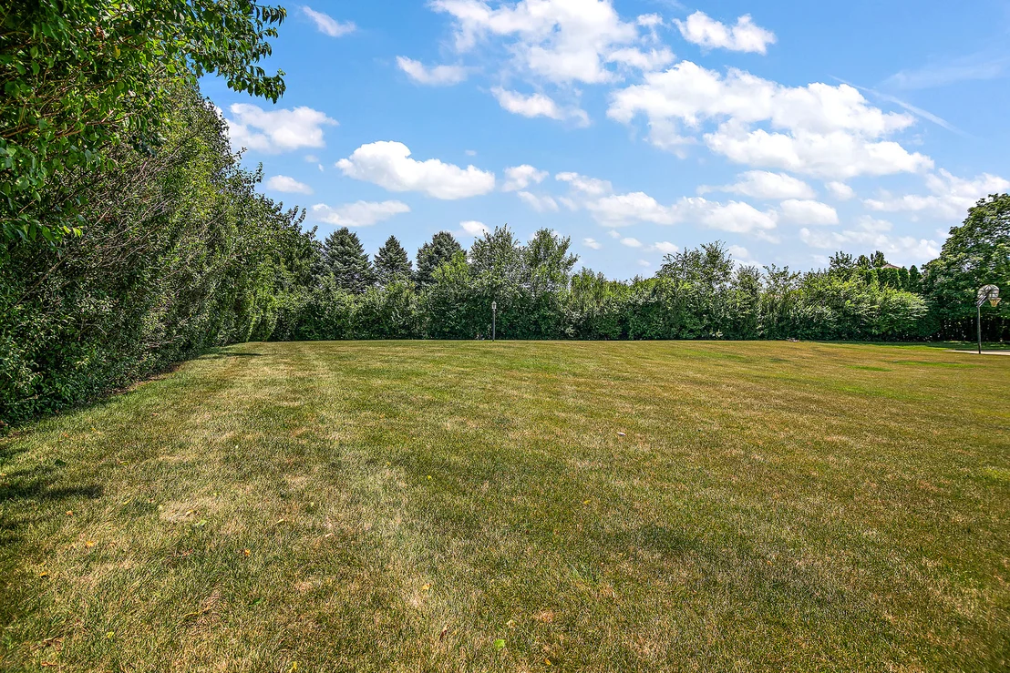 Photo of 284 Barrington Lane