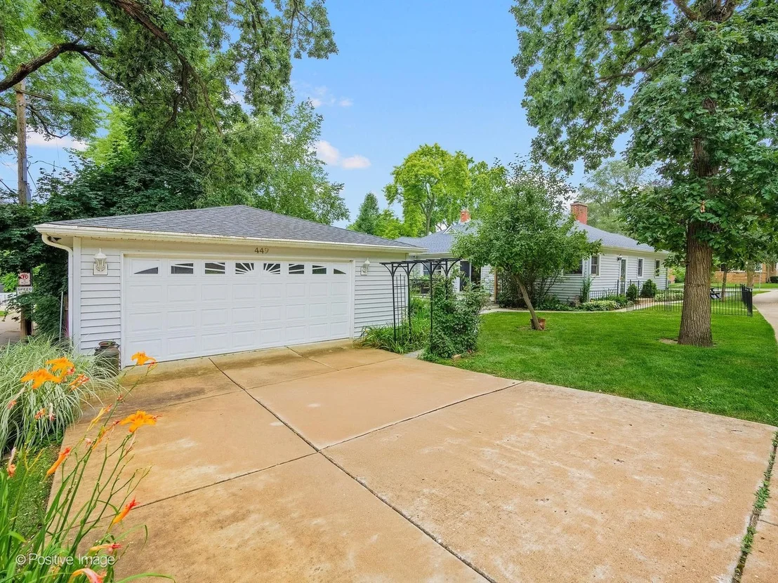 Photo of 449 Arbor Avenue