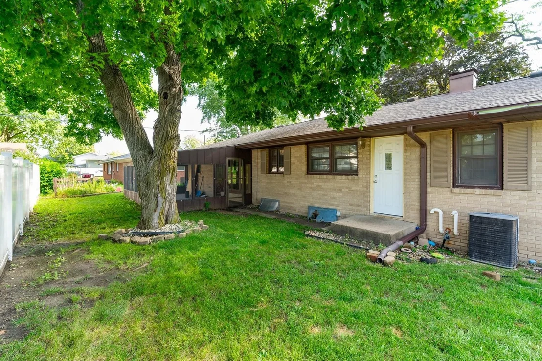 Photo of 2304 Plum Street