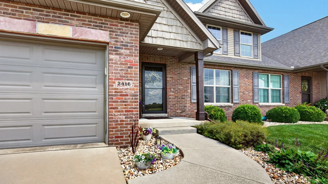 Photo of 2416 Shepard Road