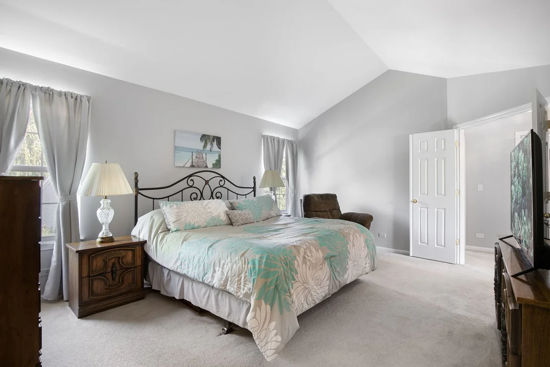 Photo of 6233 Formoor Lane