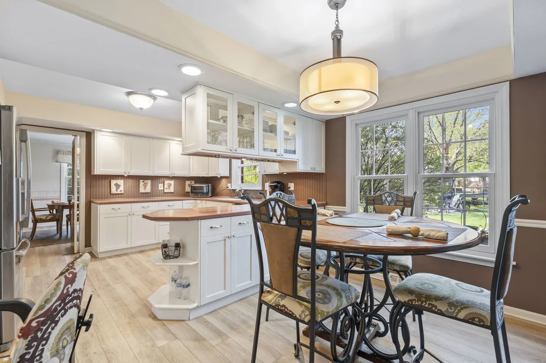 Photo of 2245 Tanglewood Drive