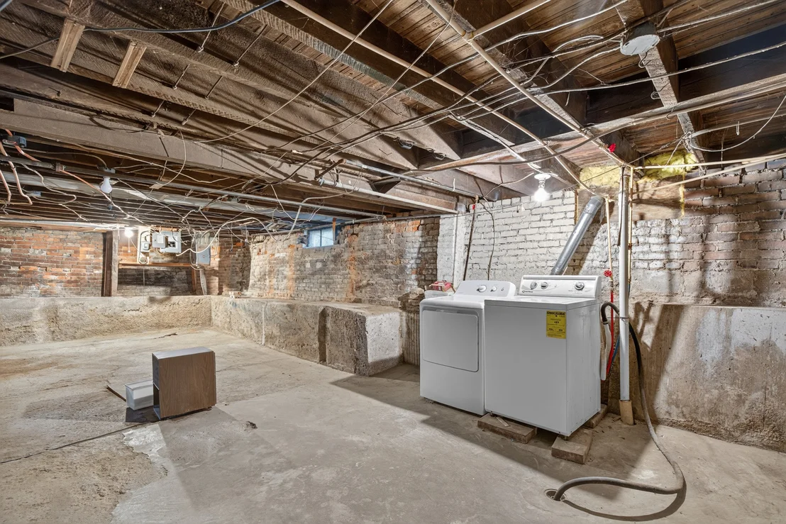 Photo of 115 7th Street