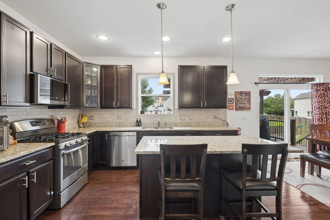 Photo of 903 Foxview Drive