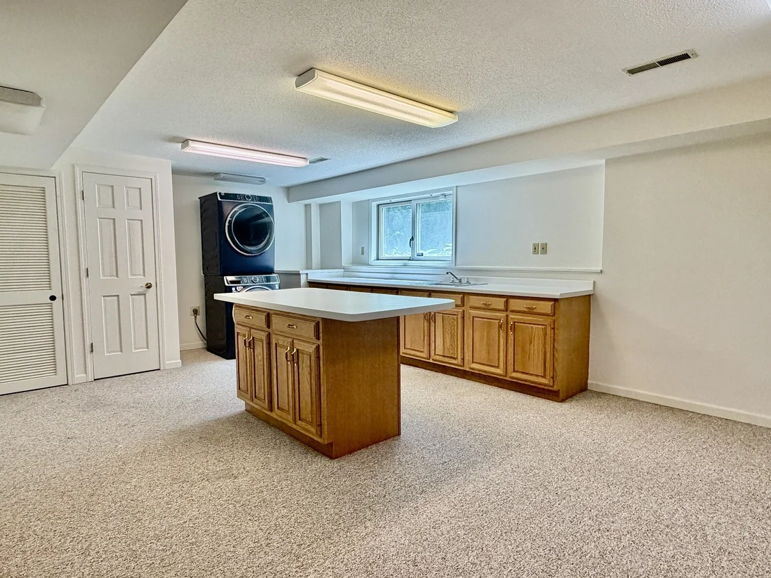 Photo of 2202 Meadows Drive