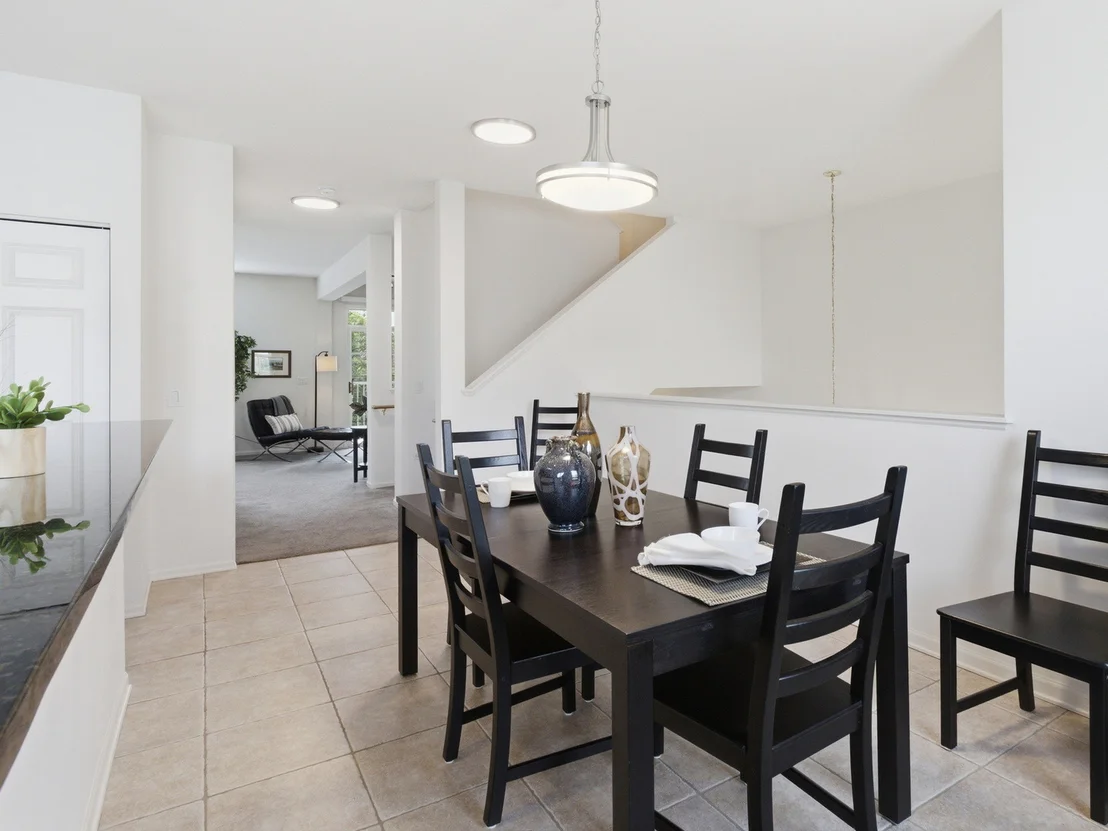 Photo of 490 Dolton Lane