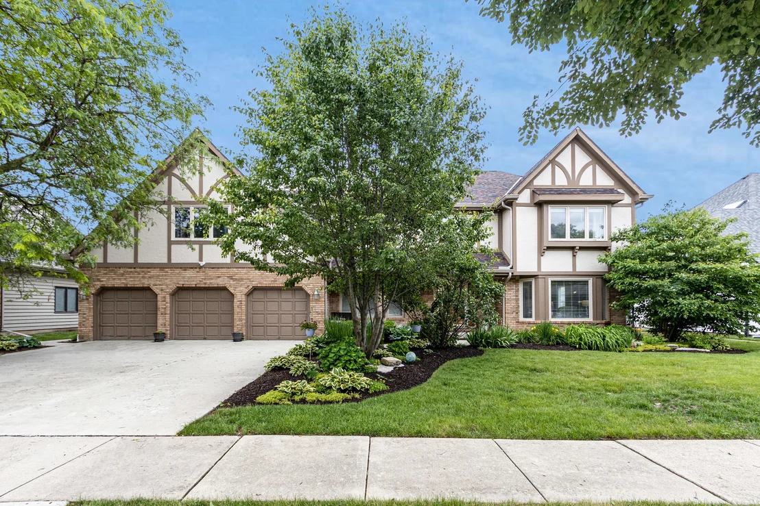Photo of 4072 Broadmoor Circle