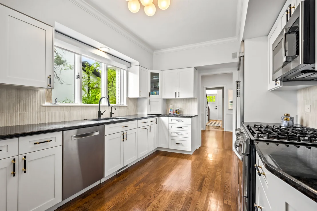 Photo of 470 Park Avenue