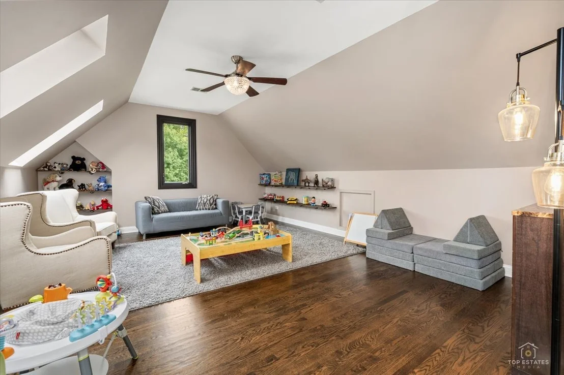 Photo of 1590 Eagle Ridge Drive