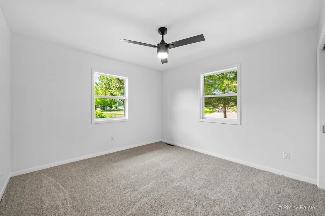Photo of 368 Holiday Drive