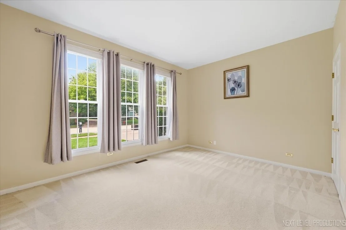Photo of 1002 Thoroughbred Circle