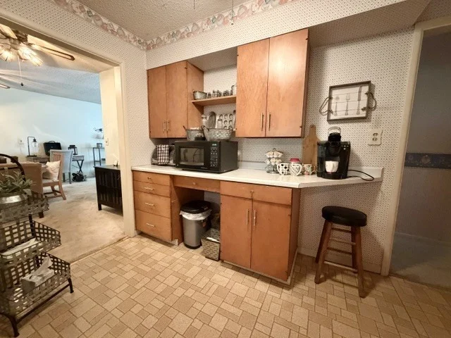 Photo of 1100 Meadowview Drive