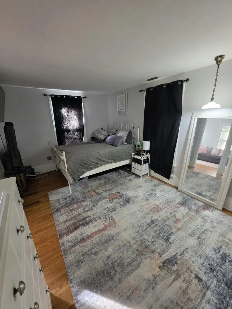 Photo of 554 Bangs Street