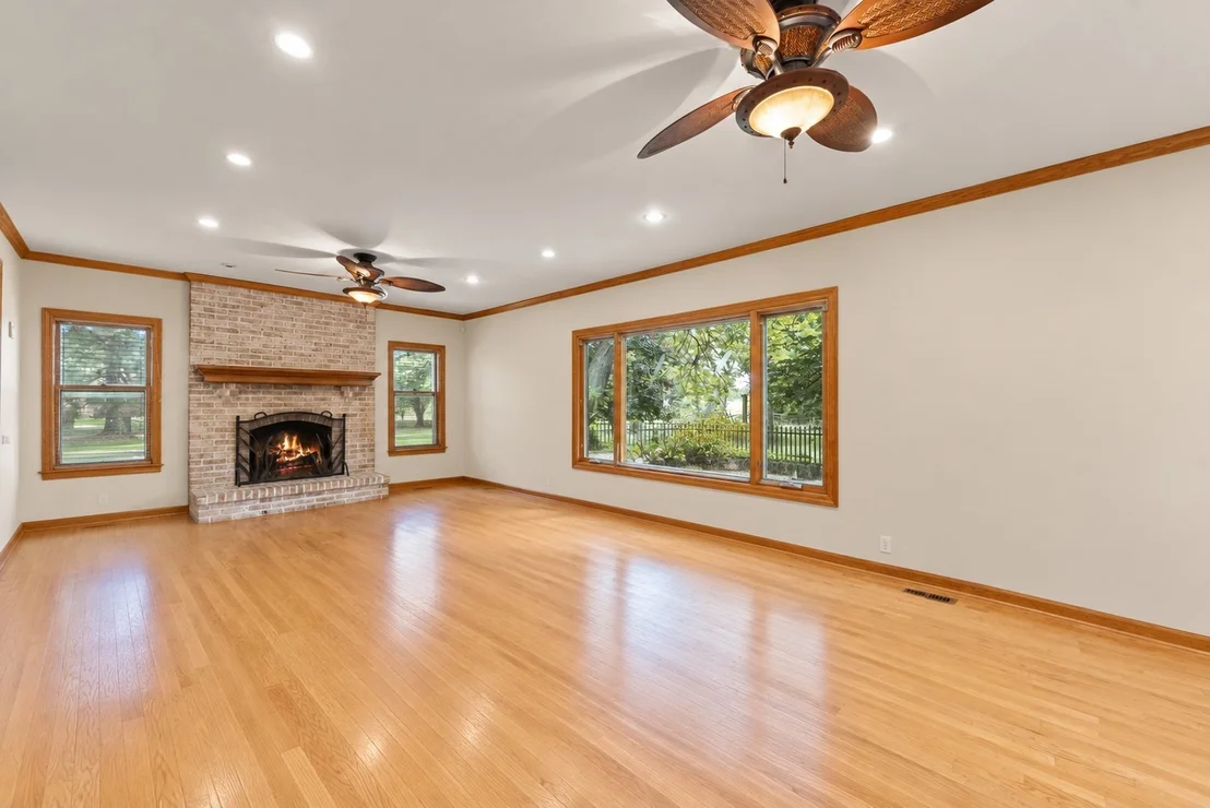 Photo of 8S765 Singletree Lane