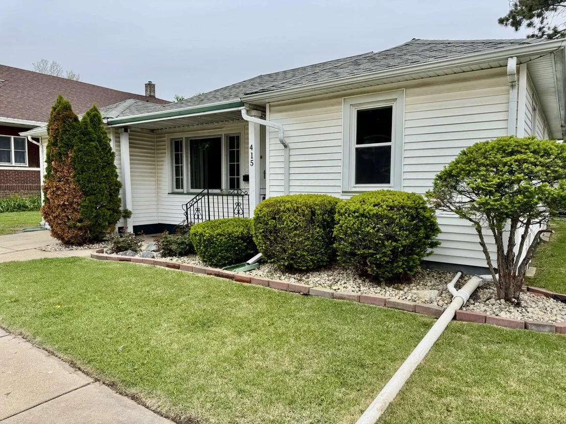 Photo of 415 9th Place