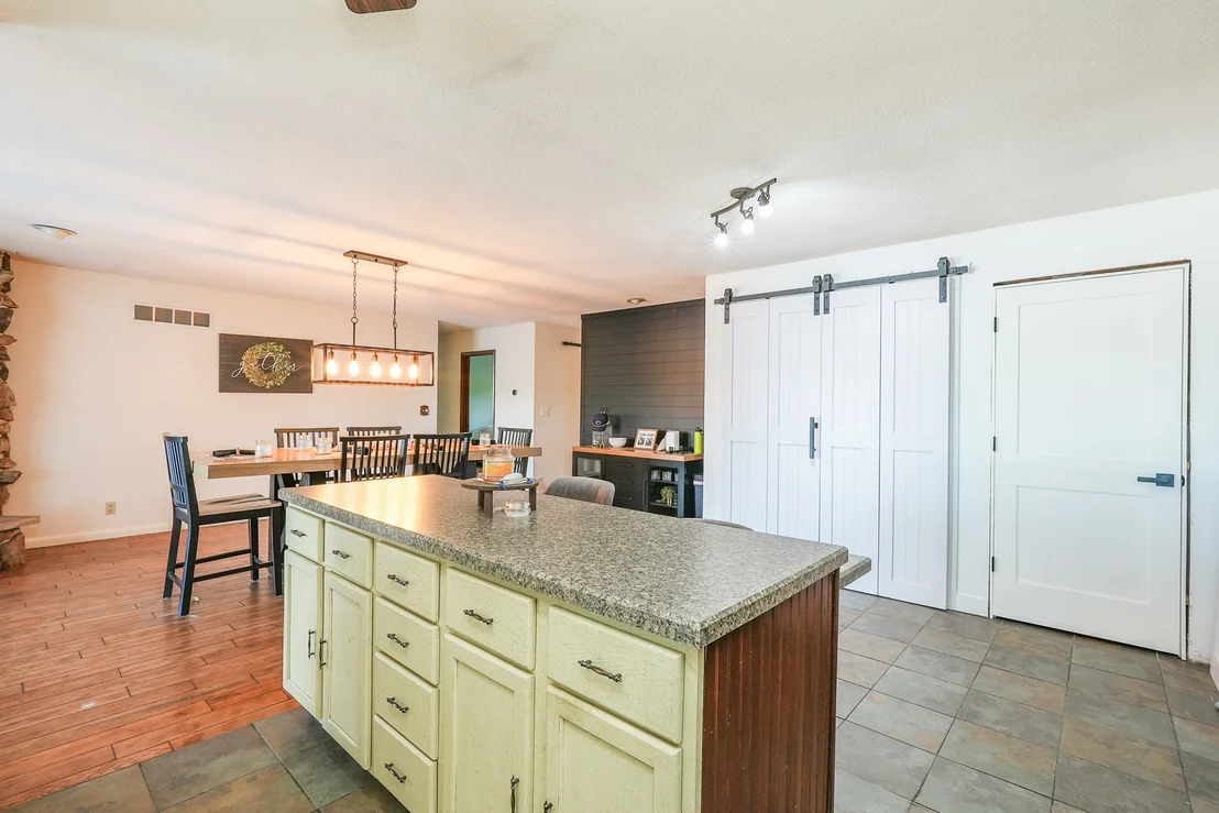 Photo of 901 Edwin Drive
