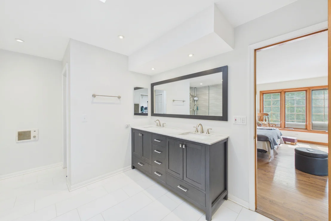 Photo of 122 Deepwood Road